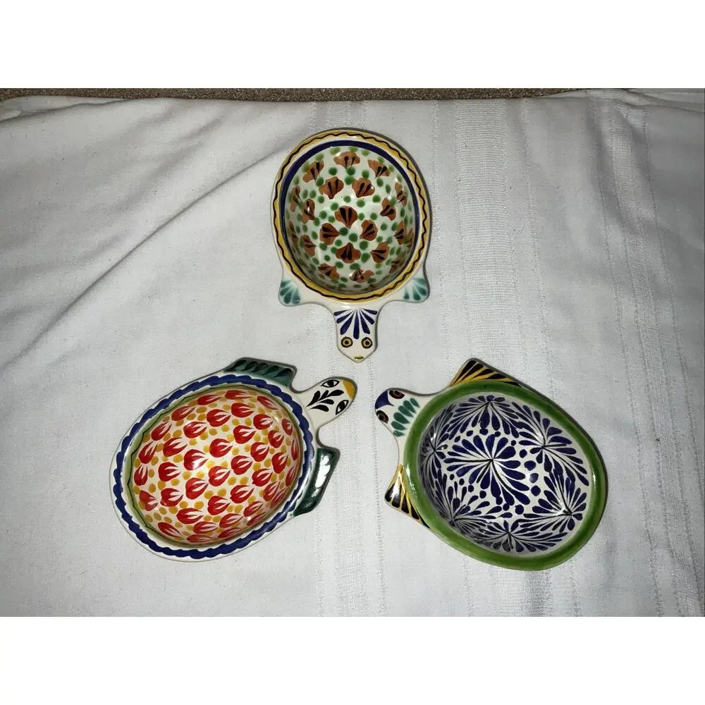 Mexican Majolica Pottery Turtle Shaped Ceramic Salsa Bowls Set of 3 Hand Painted - Picture 2 of 5